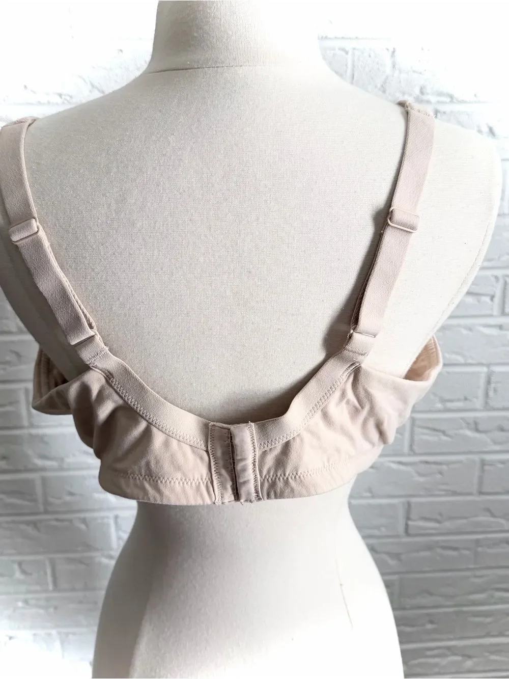 Wacoal How Perfect Full Figure Wire Free Bra 852389 Size 42D